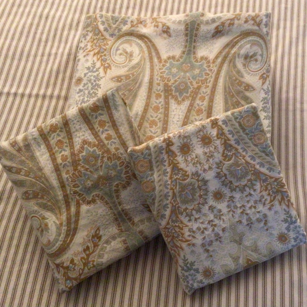 Pottery Barn Duvet And Shams